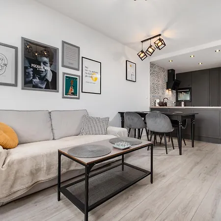 Apartment Gornoslaska 1 By Homeprime Warsaw