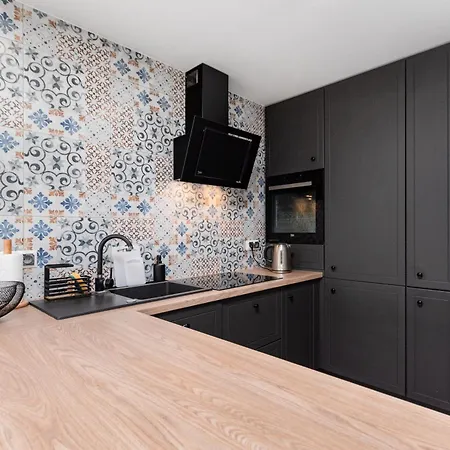 Gornoslaska 1 By Homeprime Apartment *
